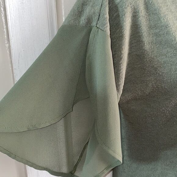 BOBEAU Olive Green Burnout Flutter Sleeve Top-M - Picture 3 of 6